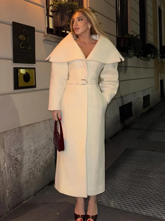 Manteau Long Femme en Laine Col Revers et Ceinture 2025